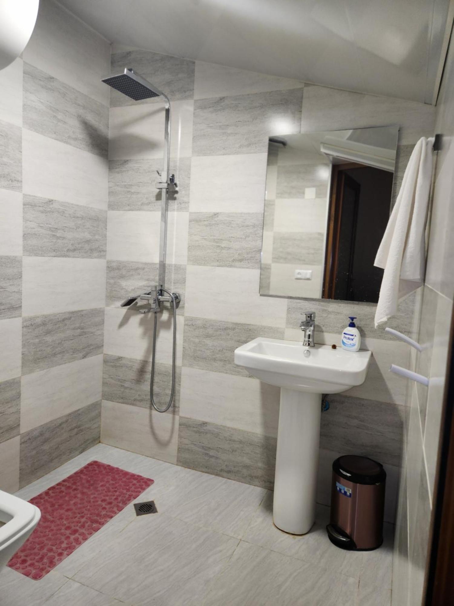 Hotel Sanli Mestia Exteriér fotografie